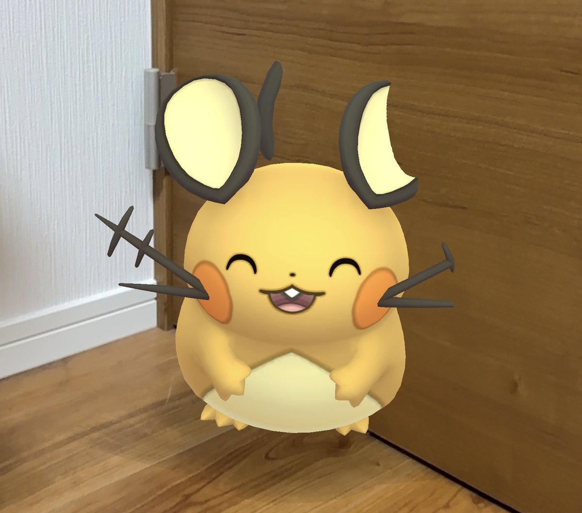 DE702_1013's tweet photo. ポケGOニコニコデデちゃんかわいい>o'ω'o<(バグって片耳見えてないけど気にしないで) https://t.co/pGxsdrljhf