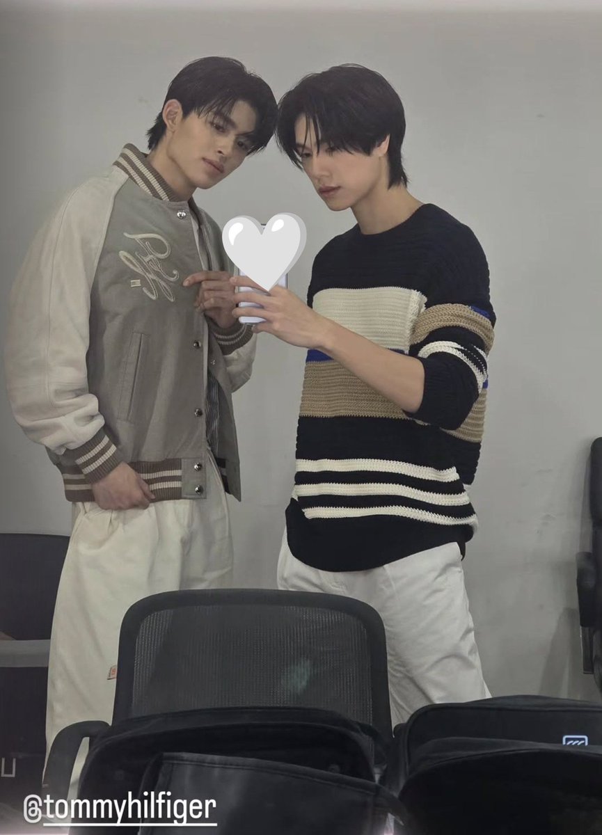 nasssss8538's tweet photo. อยู่คนเดียวมันเหงา เข้าใจ😚😚😚 https://t.co/jLFDnroV0z