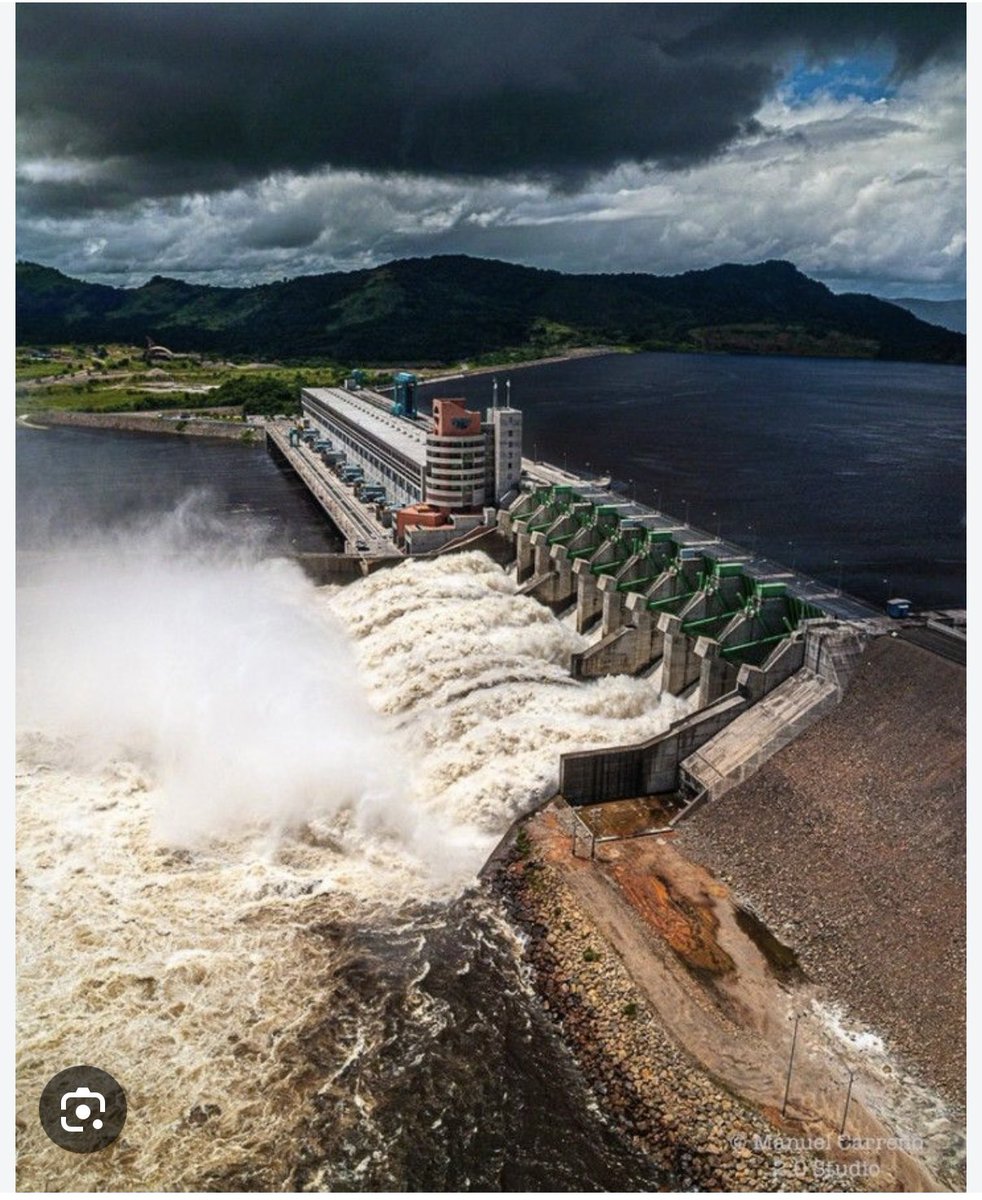 AmericoDeGrazia's tweet photo. #27Sep2026
#DiaMundialDeLosRios 
En Guayana se encuentra el 80% de la reserva hídrica de VZ. Hoy bajo la amenaza sistemática del holocausto ambiental desatado por el demencial “arco minero” que destruye y envenena todo a su paso. Convirtiendo nuestros ríos en lodazales. 
@GuayanaLibre21 @ElNacionalWeb @ElPitazoTV @Fritz_A_Sanchez @SOSOrinoco @CorreodelCaroni @DiariodeGuayana