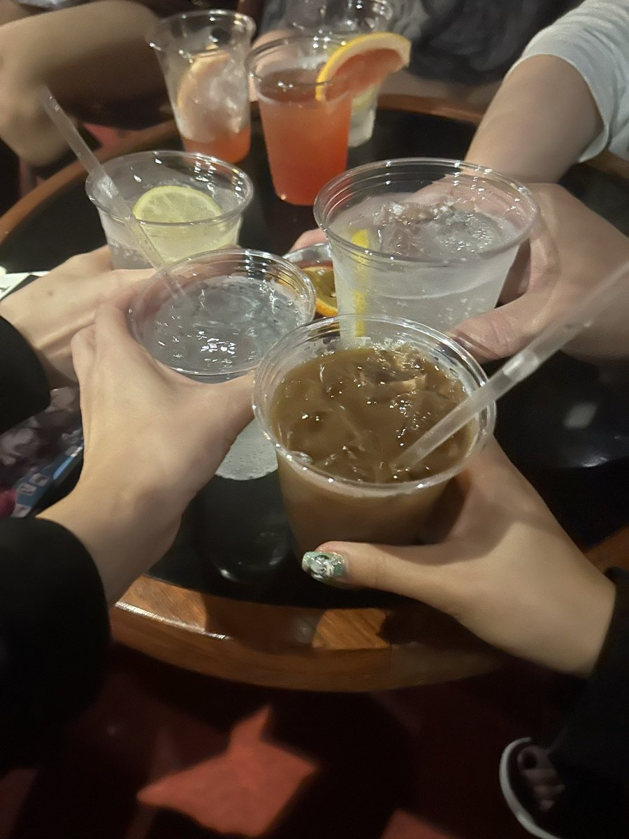 l_quq115's tweet photo. ほんとうに楽しかった！！！
同室ほんとうにほんとうにありがとう〜😭😭
お話ししてくださった方もありがとうございました😭

だいすきーーーーーーーー🌏💥 https://t.co/55J7GyMcjf