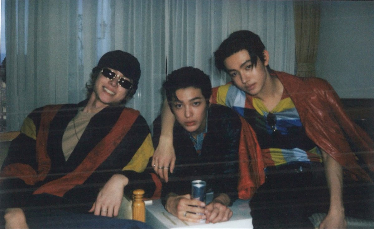 cortis_zip's tweet photo. THE AURA OF PACK UP MY TRIO IN THESE PICS???? https://t.co/zUzgufclOl