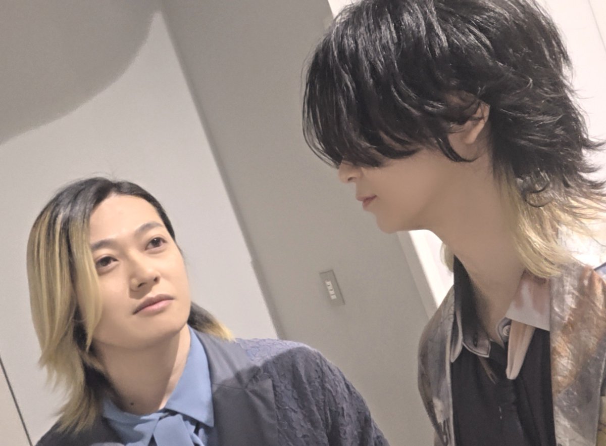 tokishunichi's tweet photo. おまけ
⚔️📖
#入間くん https://t.co/6xYL4ci15N