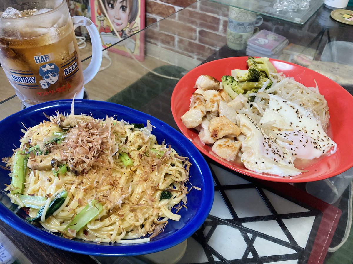 harurusolo's tweet photo. 最近は目玉焼き萌えです2。
お米安くなってきたしそろそろパスタからシフトしたいな、炊飯器ぶっ潰れてるけど(c" ತ,_ತ)笑

#おうちごはん
#料理好きな人と繋がりたい 
#料理記録
#料理男子
#手料理 https://t.co/seomREz68N