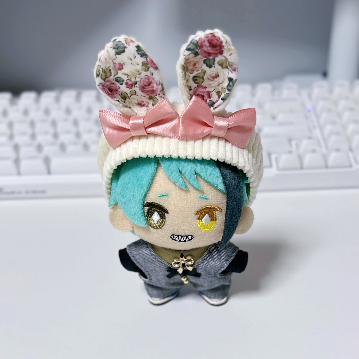 sarii_nui's tweet photo. #twstぬい撮り部
きょうはうさちゃんうつぼ https://t.co/Yckwkl1pqi