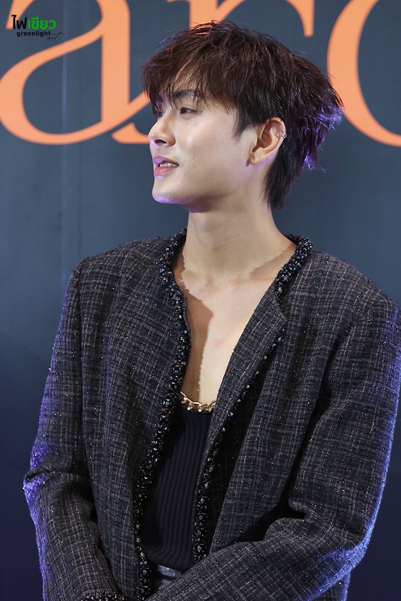 faikeaw_ent's tweet photo. “ไดร์ม่อน ณรกร - บูม สหรัฐ” ร่วมงาน FEED X KHAOSOD AWARDS 2026

#diamondnrk_ #boomsaharat #บูมสหรัฐ
#FEEDxKHAOSODAwards2026 https://t.co/jhLO4N4M7P