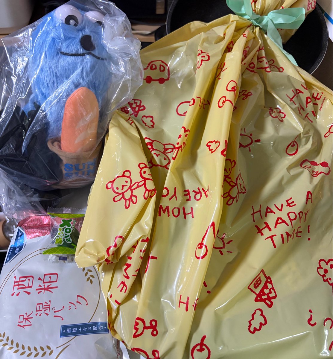 sun_milktea's tweet photo. お誕生日もスンスンもいっしょ🩵
お誕生日プレゼントでもパンスンBIGぬいをもらいました🫶かわいいいいい

お祝いメッセージいただいた皆様ありがとうございました☺️うんと嬉しかったです🩵これからもよろしくお願いします🌼 https://t.co/wushrwhjOJ