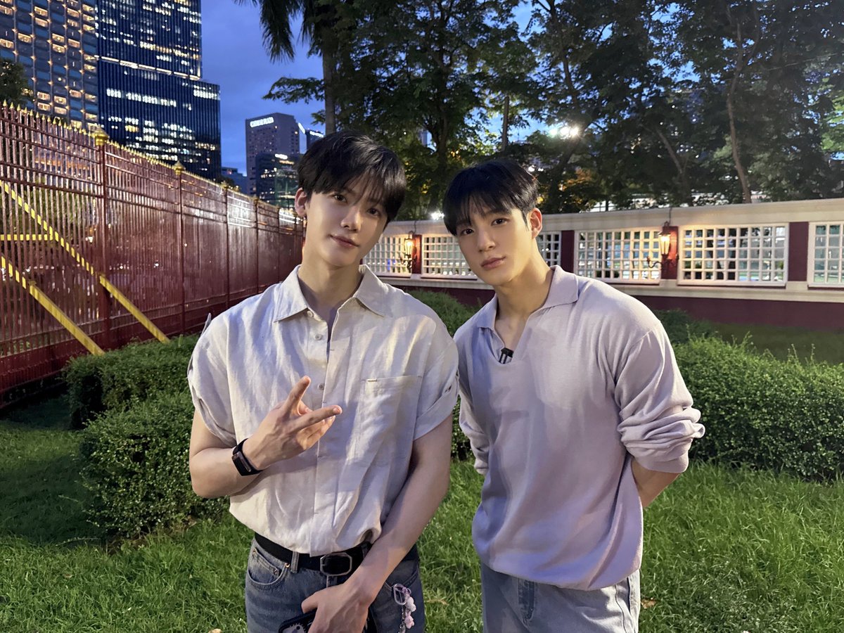 NCTsmtown_DREAM's tweet photo. in BANGKOK 🥃⋆.˚

EVERYTHING, ALL AT ONCE, NEO
https://t.co/P07aN7TtQl

#NCTDREAM #JENO #JAEMIN
#DREAMxDREAM #드림바이드림
#NCT_10TH_ANNIVERSARY https://t.co/LHtnkuQB9x