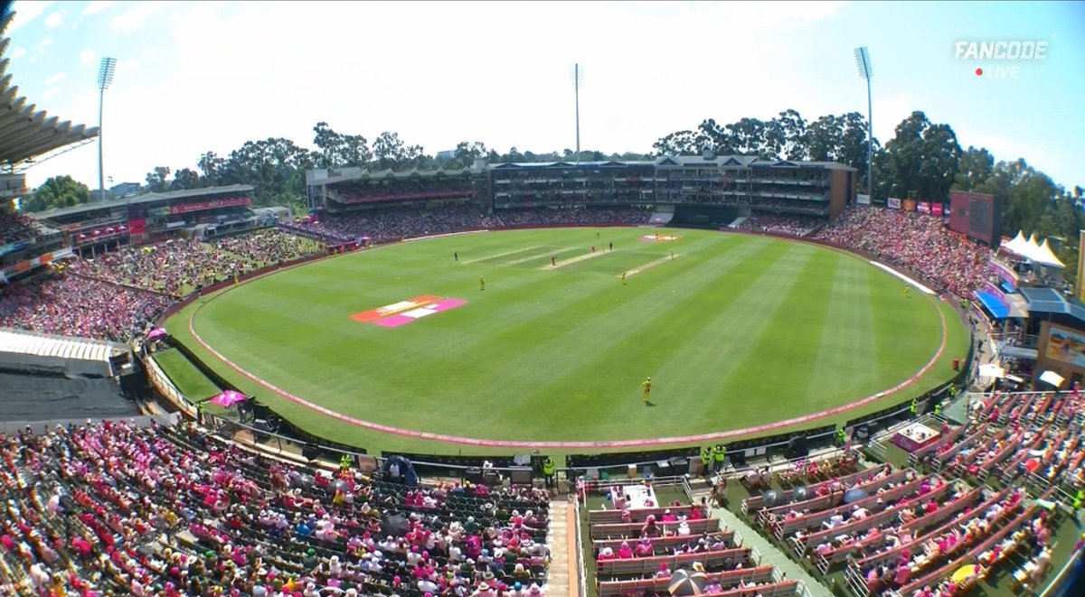 ragav_x's tweet photo. 3 ODIs. 3 different countries. 3 full houses.

Don’t let broadcasters and league owners propaganda convince you that ODIs are dead. https://t.co/OU7mUqr9QT