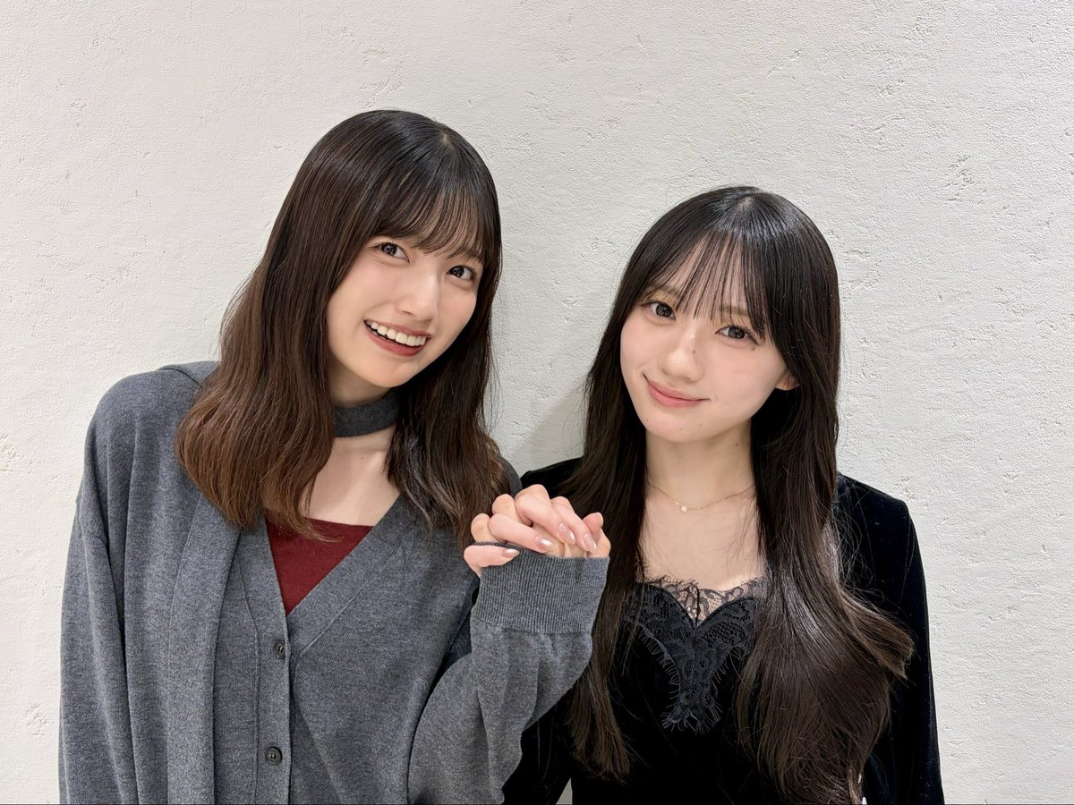nogizaka46's tweet photo. お待た��しました！

#川﨑桜、#五百城茉央 が NHKのスタジオに到着しました！！

引き続き、現在生放送中のNHK AM「らじらー！サンデー」をお楽しみください😊🎵

#nhkらじらー
#乃木坂46

https://t.co/jNl7iGb5F2 https://t.co/0IUkFVXhMB