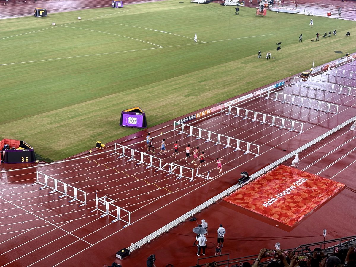 nabe1's tweet photo. 村竹ラシッド選手が銀メダル！
#アジア大会 #陸上競技 男子 #110mハードル #決勝 #第20回アジア競技大会 #パロマ瑞穂スタジアム #名古屋市瑞穂公園陸上競技場 #AichiNagoya2026 20th #AsianGames Men’s 110mH Final #Nagoya https://t.co/b7IxGs1JM9