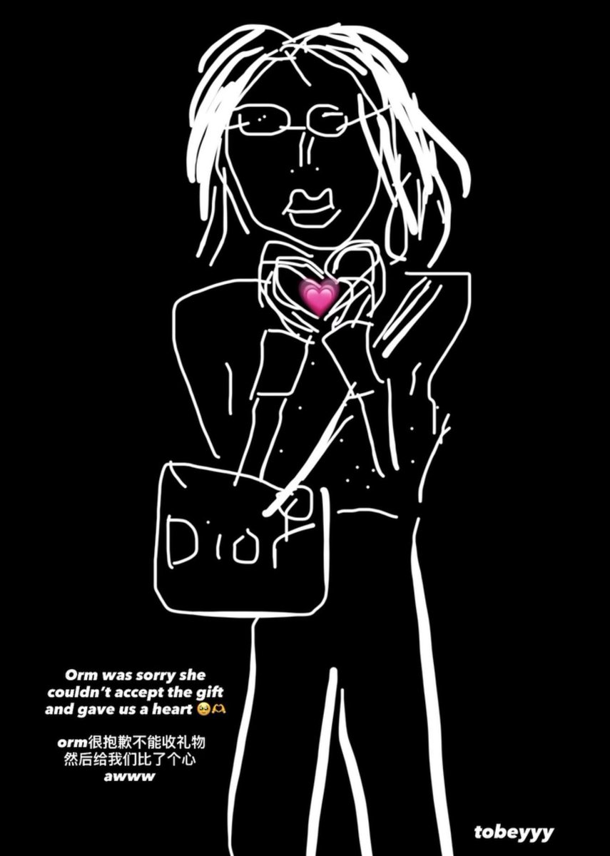 KhunCUP2_'s tweet photo. This is the situation at Paris airport.
Thanks JKR Picasso 55555

#LinglingKwong #OrmKornnaphat
#LingOrmDiorSummer27 #LingOrm
#Dior #DiorSummer27 #PFW https://t.co/epfR2aXIfr