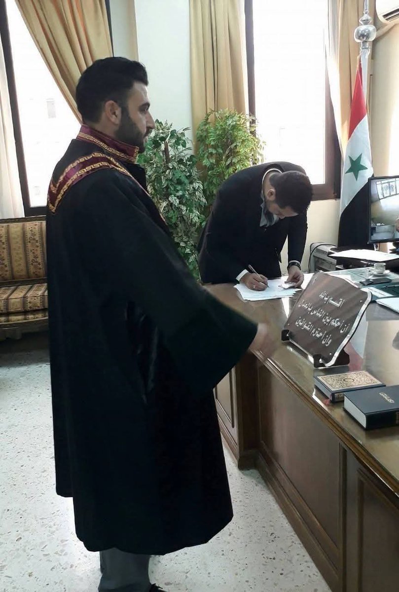 AlbakurBsm48183's tweet photo. القاضي الشبيح 
محمد سودين 
حالياً انتقل إلى محكمة صلح كفرزيتا ...
هو ابن الشبيح فارس سودين 
في عام 2018  كان  معاون رئيس نيابة عامة للنظام البائد https://t.co/GfMy26XOom