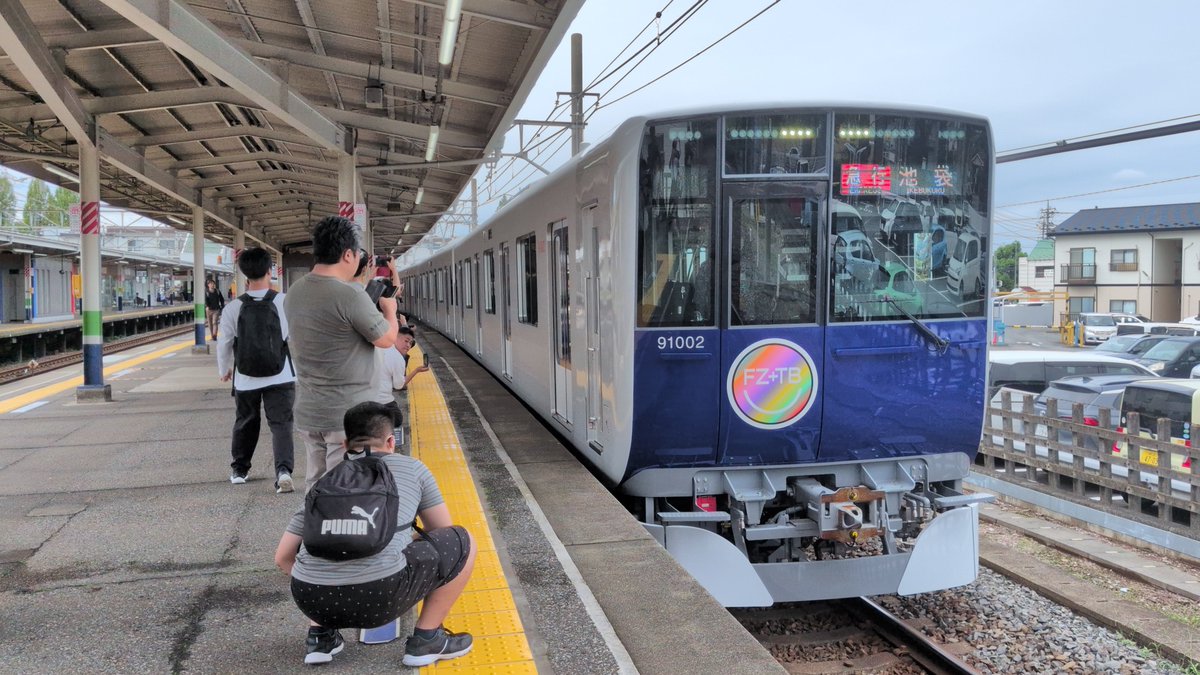 akr51077f's tweet photo. 2026/09/27
上り準急はふじみ野で9108と並んでくれました
#90000系 #東武東上線 #東武90000系 #9000系 https://t.co/0CGsZHGqHd