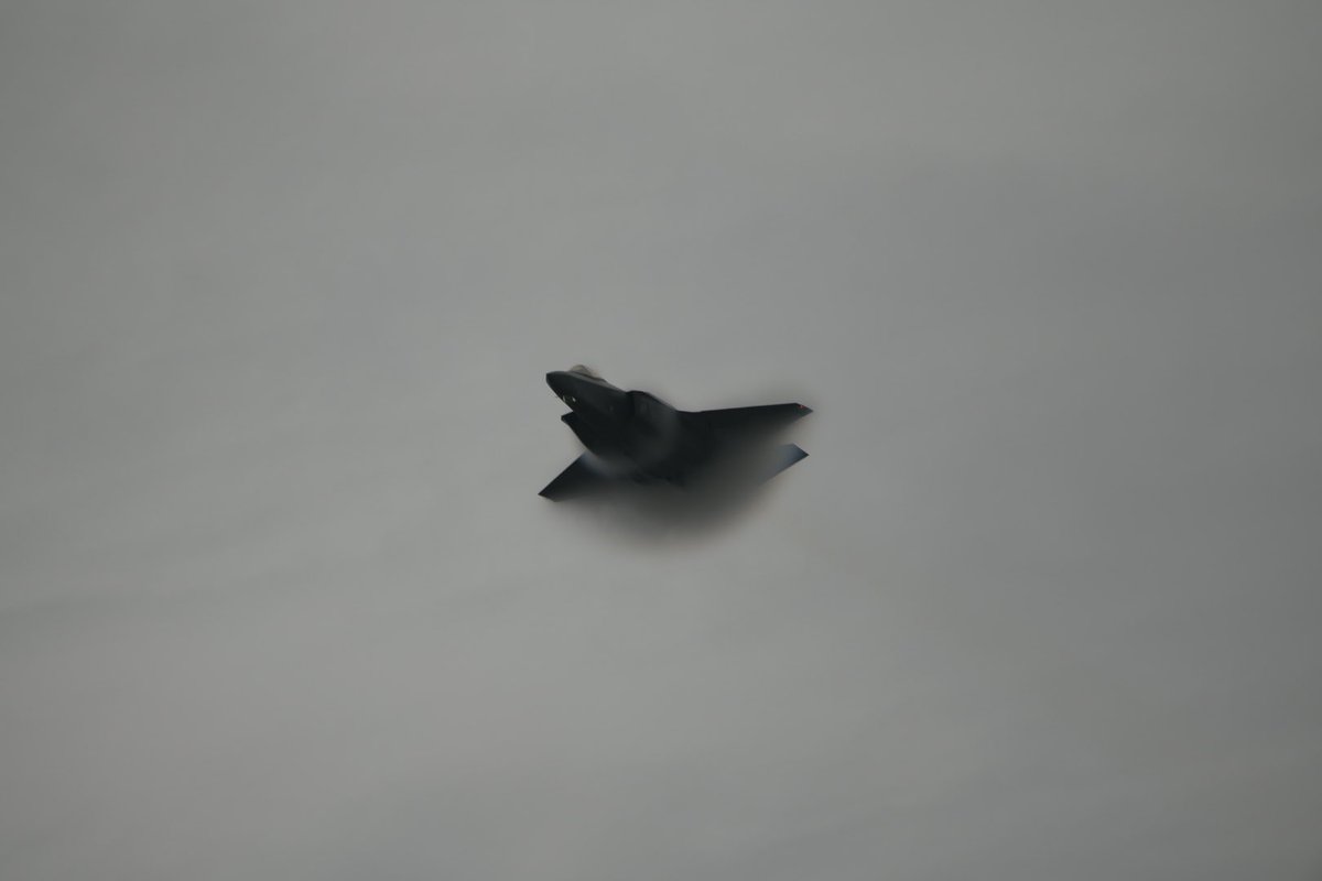 GALLERY_MAD's tweet photo. 本日は小松基地航空祭。取り急ぎ撮って出しを4枚ほど。 https://t.co/4J7Q2adLe5