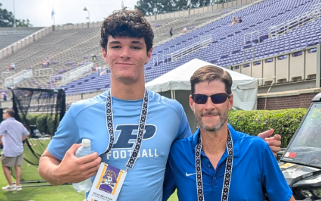 sixstarfootball's tweet photo. South Carolina’s Next Offensive Wave Is Taking Shape

📈These Palmetto State prospects bring it to the offensive side🔥

STORY➡️https://t.co/ORMplbnqay

@DeeArrington10 @SilasBrawner @BrownRasea92567 @_John_Campbell8 @Dchristian2028 @Bryce_Collins65 @JacksonFarmer4k @nibrasharrison1 @Darrenton_Jones @MccauleyColten @BigRedJax @Carter_R_Nash @AJPeterson2029 @Nick5argent @skinnermarques5 @Rjv3Football @ChaseWimpey13