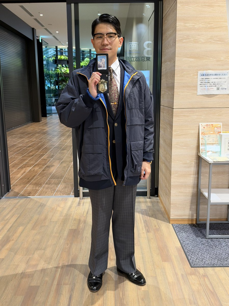 tsukutetsu298's tweet photo. 最後にちょっとだけ
ヴァルキューレの私服捜査員です(捏造) https://t.co/59E66jx0by
