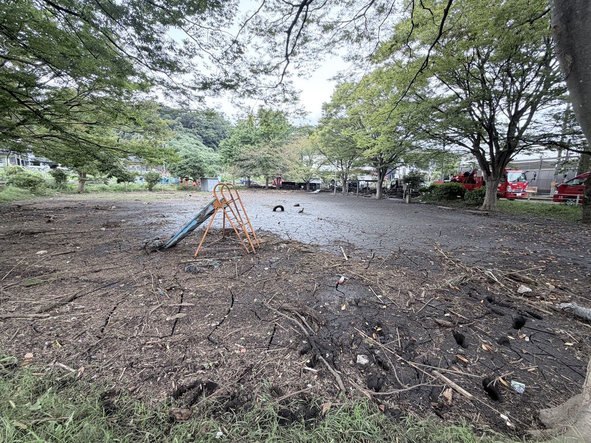 CONNECT0119's tweet photo. #台風25号被害
#神奈川県 #三浦市

神奈川の支援仲間が三浦市の被災エリアに視察及びヒヤリングに行ってくれました。

我々も要請がありましたら後方支援をしていきたいと思います。

お近くの方でお時間がある方はボランティア募集が開始されましたら是非お願い致します。

#土砂災害
#コネクト https://t.co/92pTZz2ySv
