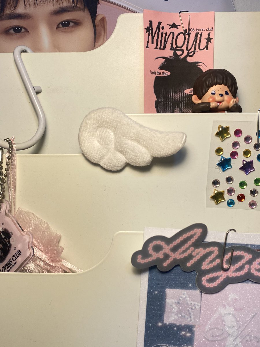 lookgiggly's tweet photo. 🏩👗🦷…… <3 👚👒👓 https://t.co/gm3FKDyYRm