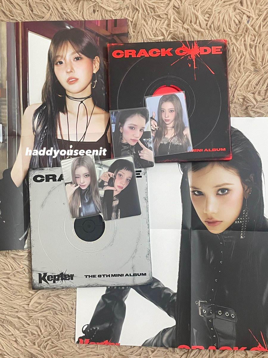 haddyouseenit's tweet photo. just me and my albums ⭐️🪽 https://t.co/kvijEuAh7D