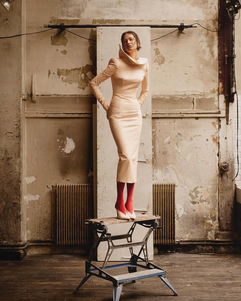 WileyFeretxu's tweet photo. @lofficielhongkong shot by @ryantandya and styled by @sudres.fm 

make up @bensunmakeup @noemiegremont 
hair @alexis.parente 
fashion producer @anthonytong_aaa 
producer @raven_doing_things 
fashion assistent @_itsluvi 
casting @mariongvlc https://t.co/Xv0M6D8kp8