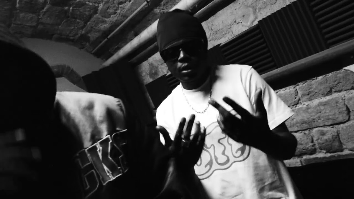 trunks_mag's tweet photo. Le bateau a un nom, et c'est le sien. RYUU sort « BATEAU FANTÔME » le 25/09, prod mix master GRI77LY, réal Amir Yacoub, après une série de singles 2026 déjà sortis sous ce label.https://t.co/di2LF56LjS https://t.co/OA5G83M0JI