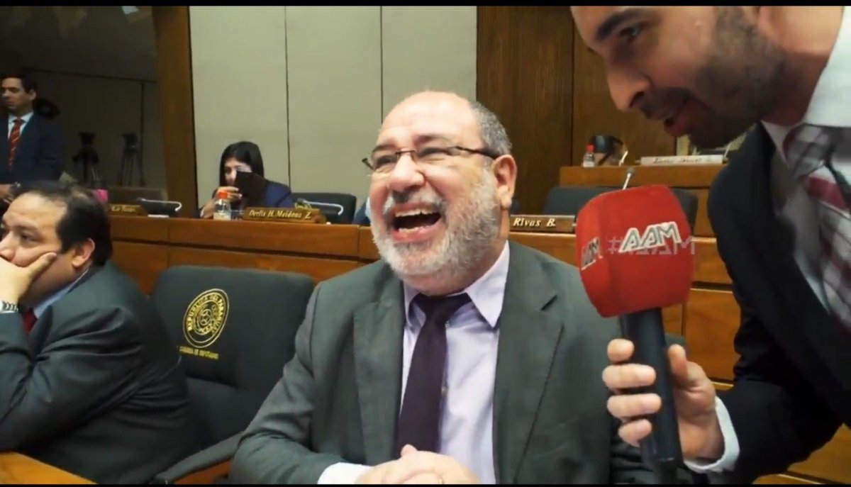 felixdavidoest's tweet photo. Se acuerdan cuándo @rickyalderete perseguía a cartistas en el congreso para el programa Algo Anda Mal? Bueno ahora Algo Cambió Mal y mágicamente se convirtió en abogado de los corruptos que antes perseguía.
Qué pasó Ricky? Vos ya estás mejor? https://t.co/w68U6wyftG