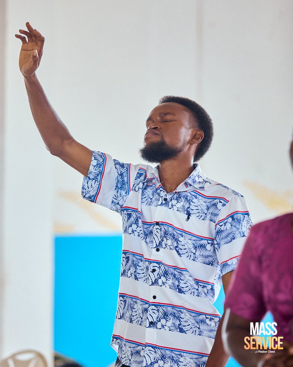 ChristCosmoInc's tweet photo. Now unto the King eternal, immortal, invisible, the only wise God. To our God be honour and glory, forever and ever. 🙌🏽

#SingingInWorship 
#SundayAtCCI
#ChristCosmopolitanInc 
#CCIWhereGodLives https://t.co/o8V0PIyKMY