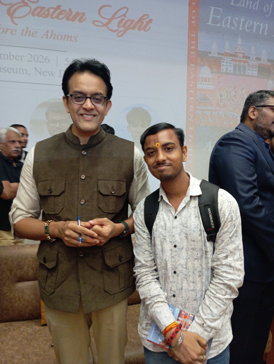 dhiraj632005's tweet photo. @vikramsampath sir, words aren't enough to express what I've been feeling since last evening I met you, therefore, all I would to say is, this time, I couldn't bring your book to have signed by you but, I'll try to get that done next time when we'll meet in Delhi. https://t.co/B5UN6jFNdT