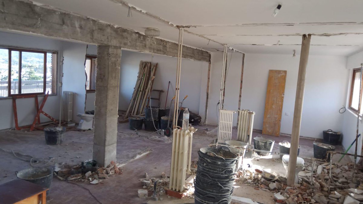 Hamsee_'s tweet photo. @chepauet Esto es un antes y un después de una transformación integral de un piso realizada por ellos. https://t.co/0byuKSk7w4