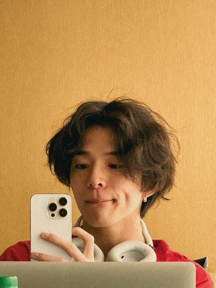 cheirswr's tweet photo. OLD ERA                                             NEW ERA https://t.co/d8q0slv6nJ