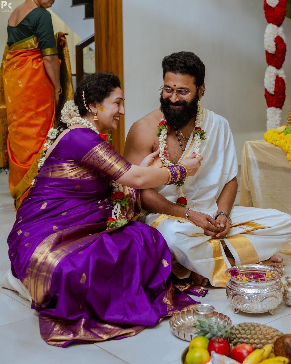 PragathiRShetty's tweet photo. Where faith feels deeper, family feels closer, and every blessing feels like a gift. 🪔🌿
#DivineBlessings #LakshmiPooja #SatyanarayanaPooja #Gratitude #Blessed https://t.co/3yQQyA0VTa