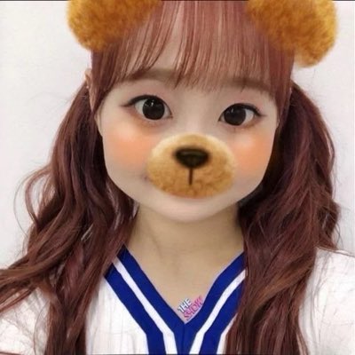 happyrexia's tweet photo. #NewProfilePic i love you chuu Forever🐱🩷 https://t.co/Hb5ZTLLw74