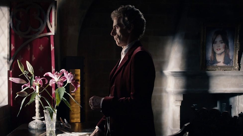 zoesfeatherboa's tweet photo. Sent is great study of grief but Doctor uses that pain to force himself through agony to bring her back. If you had that chance, many would take it. He calls it a duty of care but 2 seasons have been implying depths of their bond &amp; how mutually destructive they are together.
2/3 https://t.co/a22J8ATU1M