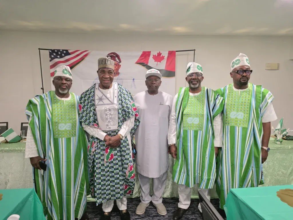 MobilePunch's tweet photo. 𝗟𝗮𝗴𝗼𝘀 𝗔𝗣𝗖 𝘁𝗮𝗸𝗲𝘀 𝗧𝗶𝗻𝘂𝗯𝘂, 𝗛𝗮𝗺𝘇𝗮𝘁 2027 𝗰𝗮𝗺𝗽𝗮𝗶𝗴𝗻 𝘁𝗼 𝗡𝗶𝗴𝗲𝗿𝗶𝗮𝗻𝘀 𝗶𝗻 𝗨𝗦

𝗥𝗲𝗮𝗱 𝗠𝗼𝗿𝗲: https://t.co/uky35mVQGY https://t.co/xukXBamiPV