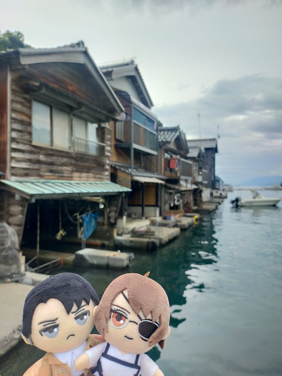 r_i_n_g_o___ame's tweet photo. 京都の伊根へ。日本酒を買い、手で持っていたりはちゃんにも袋に入ってもらったらなんかかわいいことに。 https://t.co/IAxEOttims