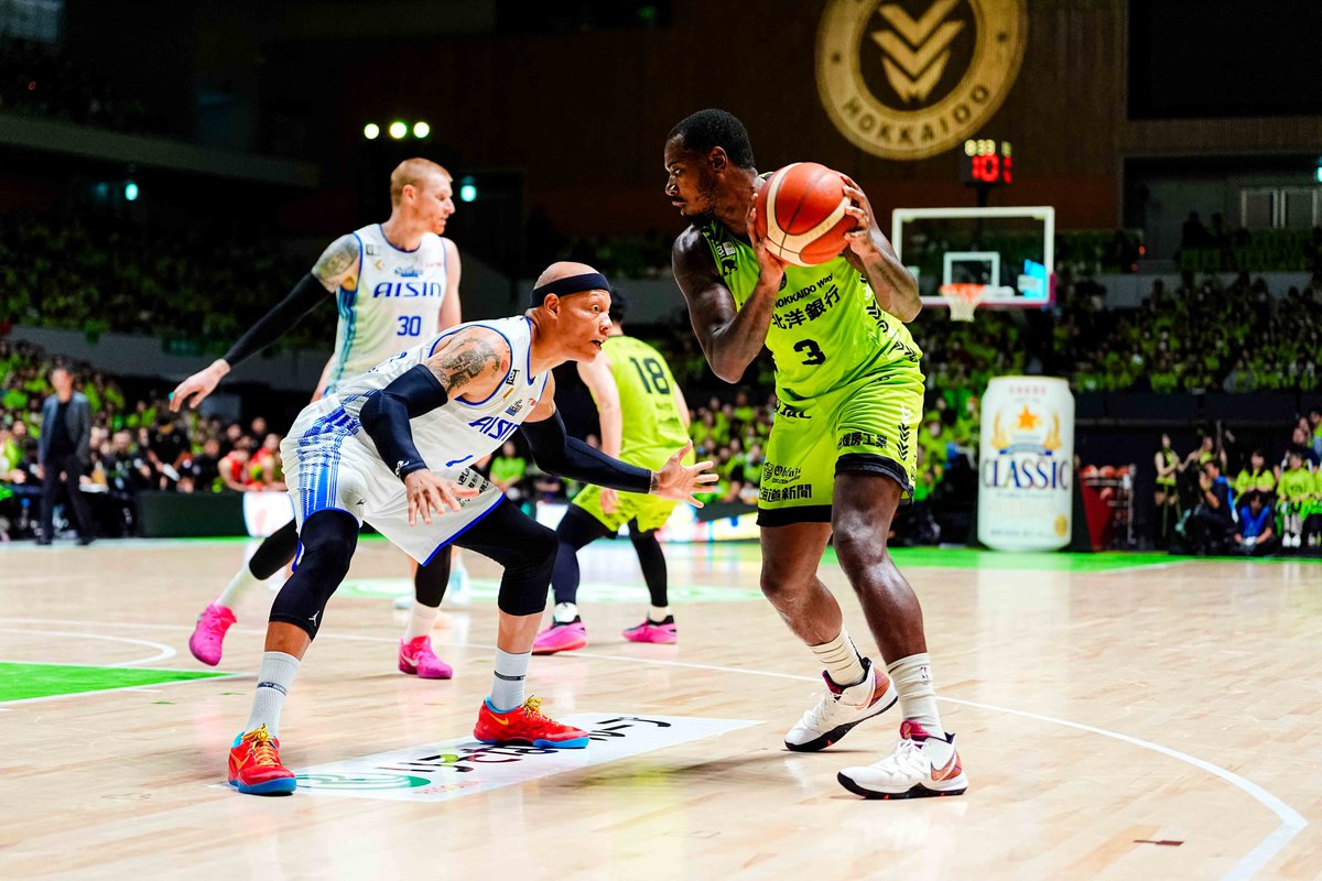 levangakousiki's tweet photo. GAME REPORT
りそなグループ B.LEAGUE 2026-27 SEASON
2026/9/27(日)
vs. シーホース三河

試合後のコメントを公式WEBサイトにて紹介しています。
✅https://t.co/zH0tGrbIYg

🎙コメント
トーステン・ロイブルHC、#ゲイリー・クラーク 選手、#大崎裕太 選手

📡バスケットLIVE 見逃し配信はこちら
https://t.co/2kGdgrBmpS

#レバンガ北海道