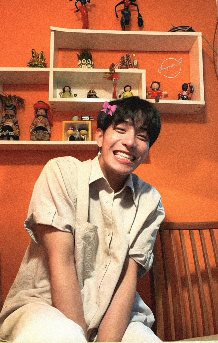 naistoseeu's tweet photo. when xx mentioned about bow before, was he being aware that we of often put a bow on zz and vice verca 🙂‍↔️ https://t.co/DI6JQnocha