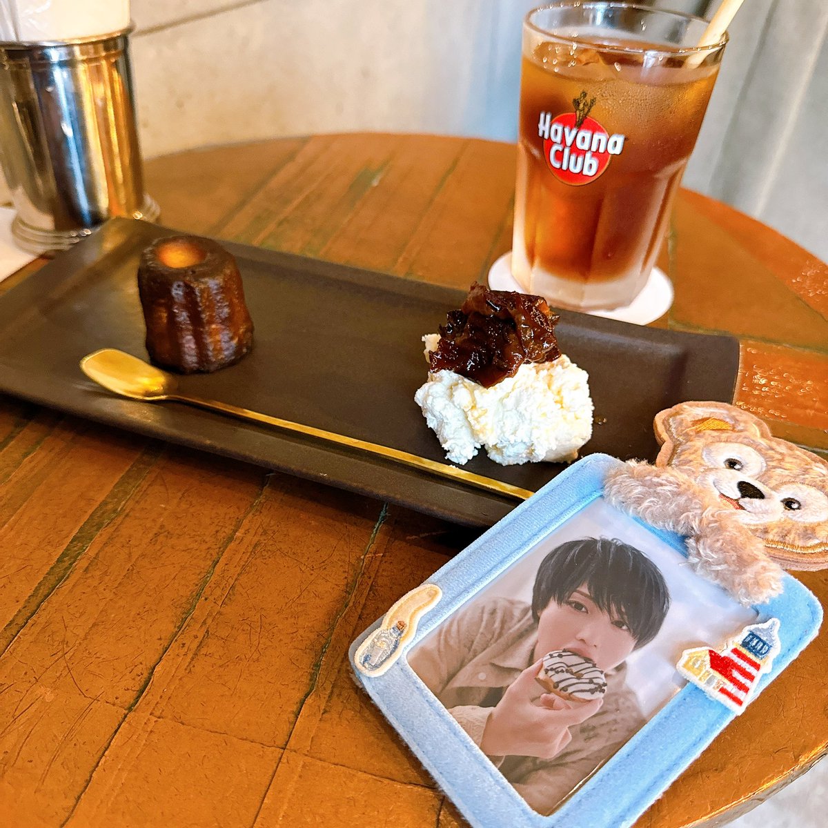 _k_u_0905's tweet photo. バーイベ楽しかった🥰
わだっくまの目こぼれ落ちるのかと思うくらい筋トレ頑張ってましたwww
あれは私たちには真似できない(金銭的にも)代物でしたwww
うえちゃんが楽しそうでなによりです🧡 https://t.co/4sLOdvXzYy