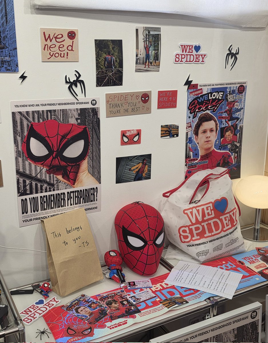 hululwakki's tweet photo. #스파이더맨 #WES2SPIDEY
슾디 응카 갔다왓어요 하나둘셋 거미야 파이팅~~~~ https://t.co/LT0iSlV8BI