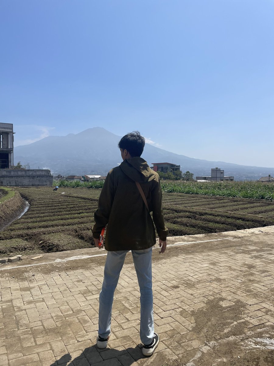 ontaarap_'s tweet photo. Besok udah senin aja lagi 😮‍💨 https://t.co/DdqjAiHnmc