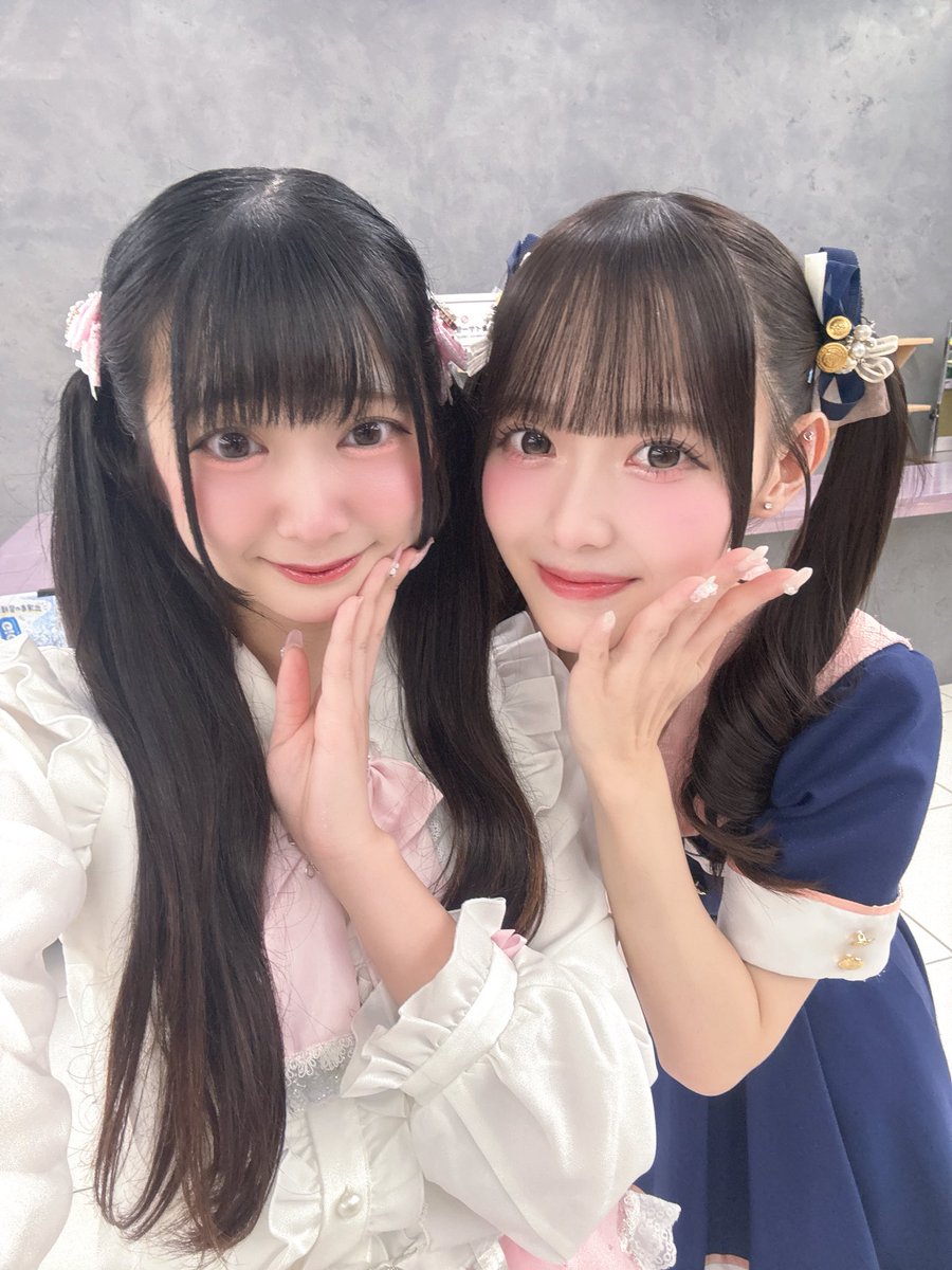aoi__BC's tweet photo. 高領のなでしこさんの松本ももなちゃんとお写真撮って頂きました！！

とにかくかわいくて優しくて、、かわいいでした。
お写真撮り終わったあとにすれ違った時にこって笑ってくれてかわいいでした、、すきです

ほんとにありがとうございました！！ https://t.co/vF0MGmMQTM