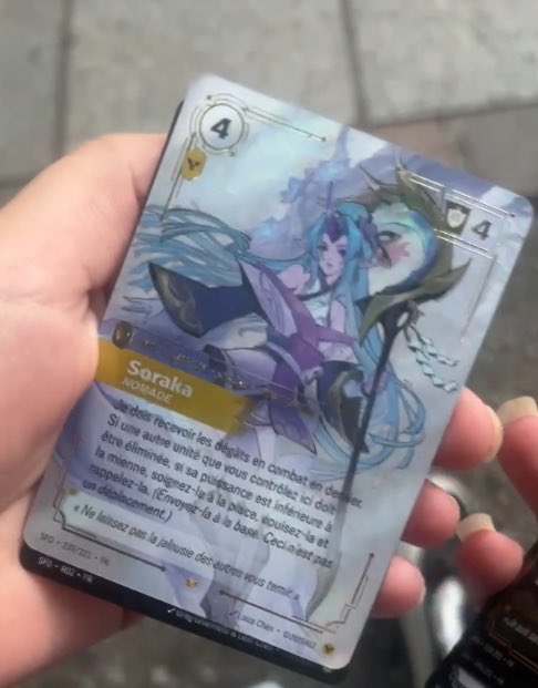 khlahri's tweet photo. j’ai drop ça dans un booster riftbound spiritforged hier en live 🤲🏻 https://t.co/jLTnNZtsLW