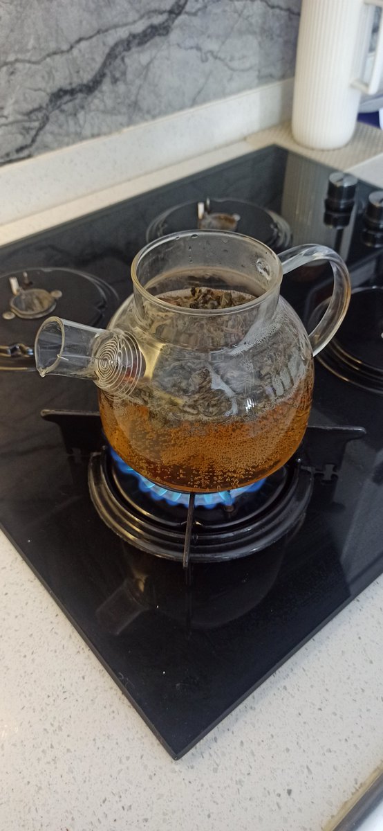 DMNDUMAN33's tweet photo. Tea https://t.co/hi6U3gWf9g