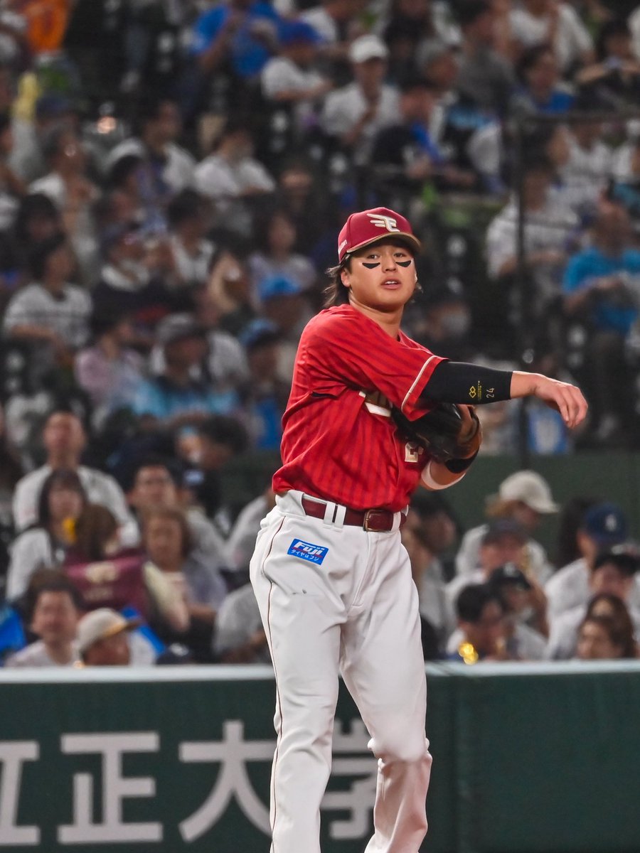 2R239's tweet photo. 半年ぶり2回目の黒川兄弟のハシゴ(戸吹→所沢)
やっぱり似てるなぁ😌 https://t.co/UefJp9KB7y