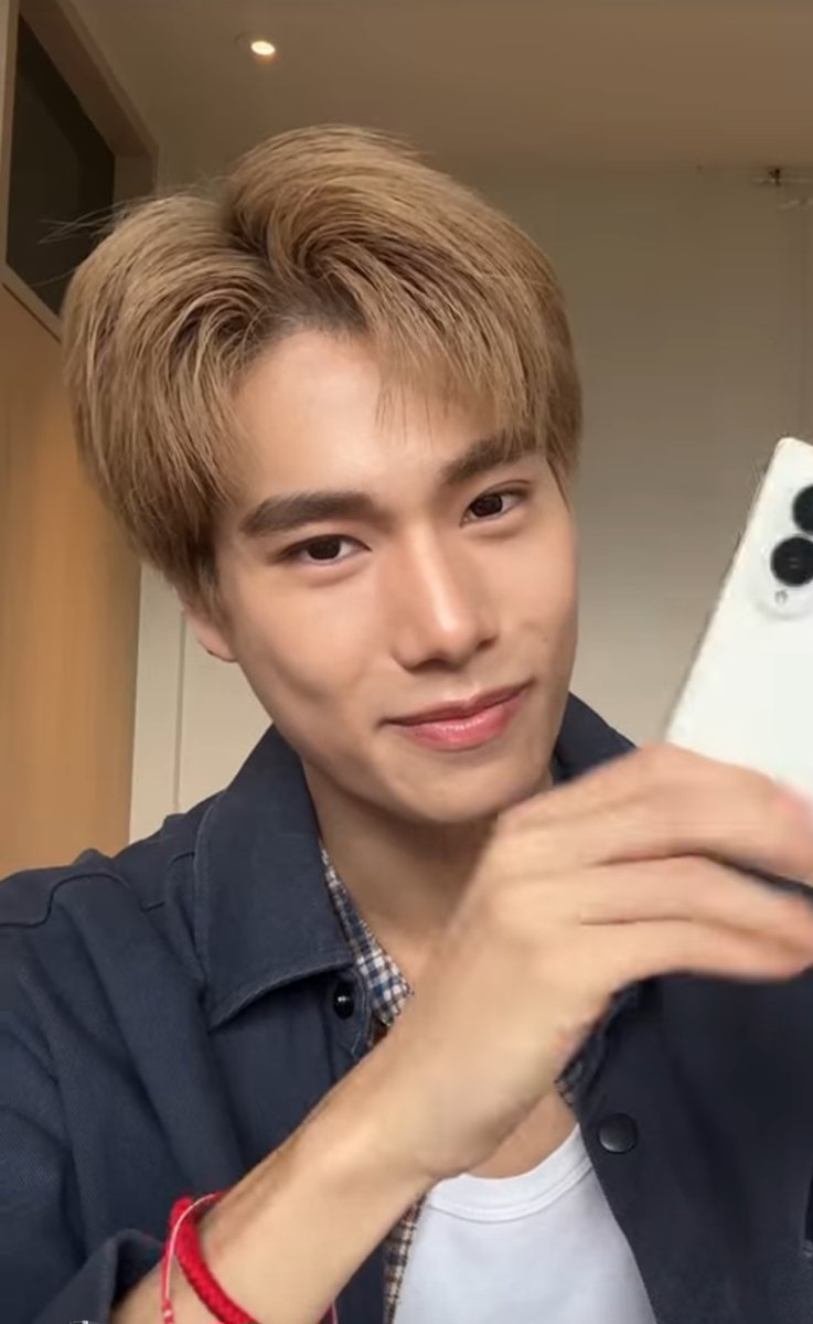 minoor_i's tweet photo. 졸.귀 ^ㅡ^🩷
나 심장 부여잡고 있어요🫶

#galaxyxphuwin 
#phuwintang
@phuwintang

https://t.co/AhgxANhF7g https://t.co/lXmzPTn9pK
