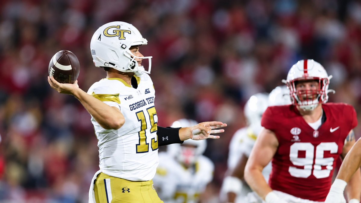 Victoria90zg's tweet photo. Georgia Tech led 20-10 at halftime, but Stanford stormed back for a 34-27 win. What went wrong for the Yellow Jackets? 
Full instant takeaways 👇
https://t.co/1LpIyZlZUs⁠�

#GeorgiaTech #Stanford #CFB https://t.co/mfQ3c5sVvp
