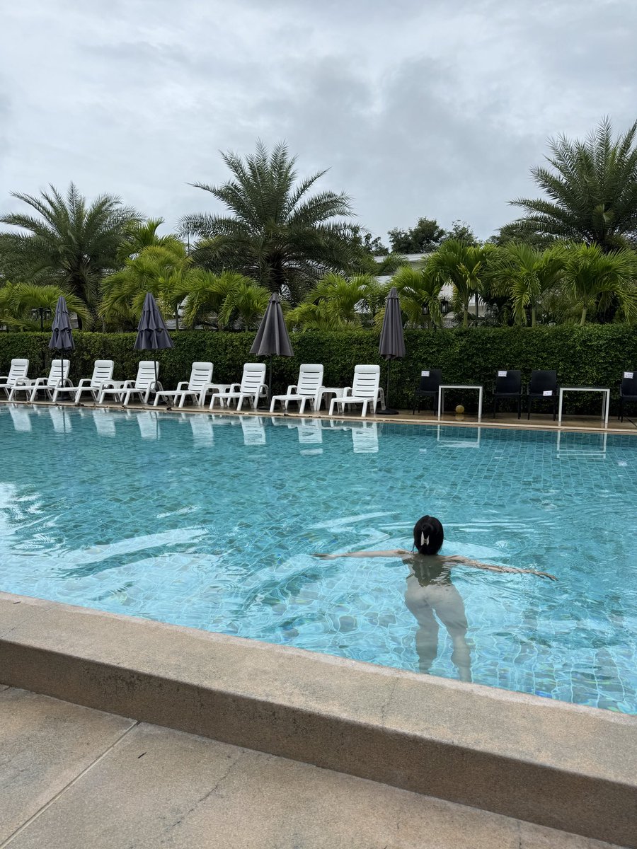 Primprowpiw's tweet photo. บรรยากาศดีมากค่ะ ใครเจอพริมบ้างคะ 
#dgf #naturist https://t.co/lSVYu92i3I
