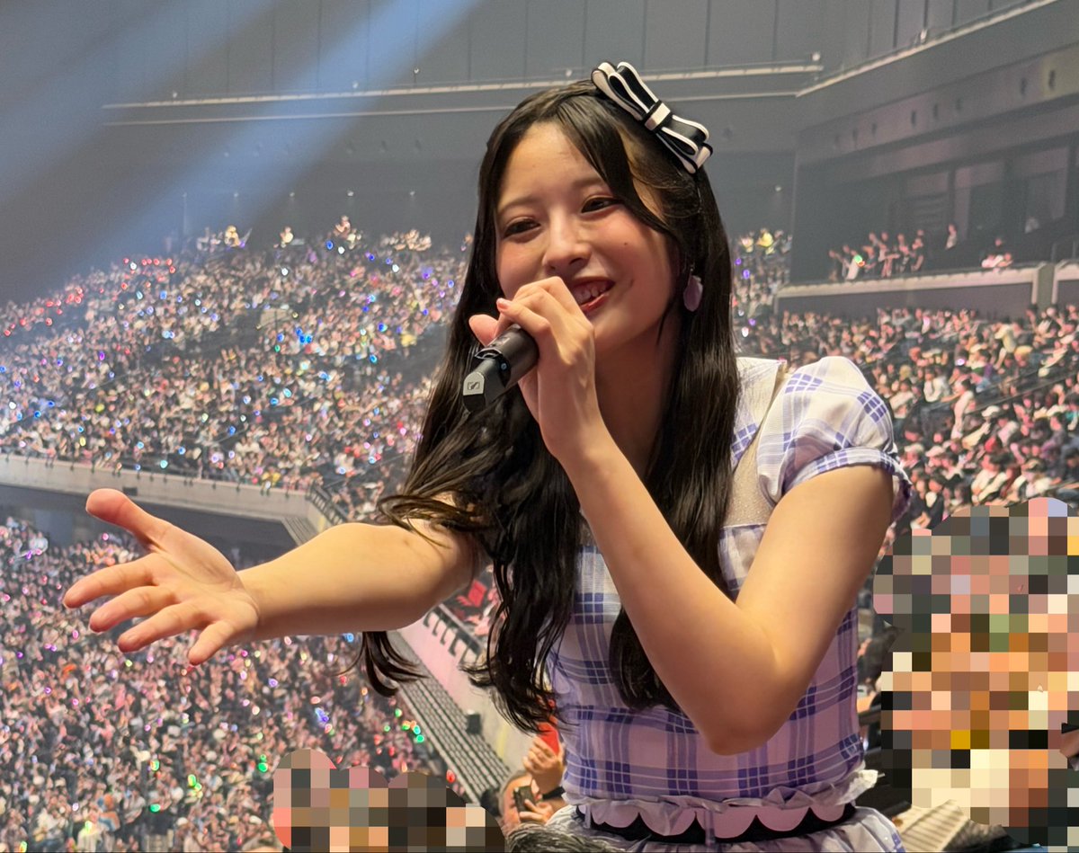 natty_0804's tweet photo. #2026年9月27日
#行天優莉奈 #AKBサンコンコン
アンコール時の撮影タイム。 https://t.co/J0XbxeuVhO