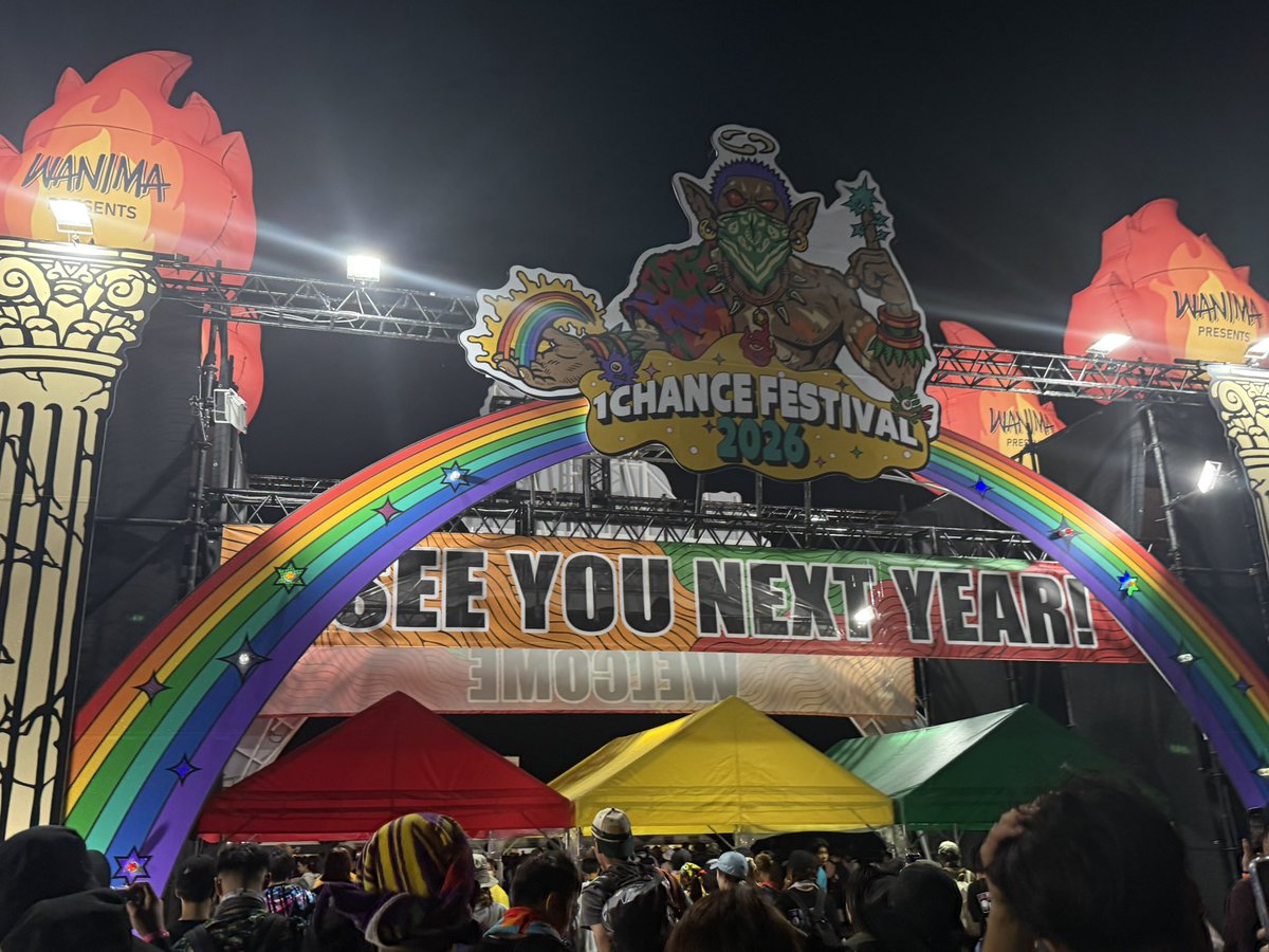 D87012505's tweet photo. また来年!\(^o^)/
#1chancefes
#WANIMA https://t.co/LkewfvSa26