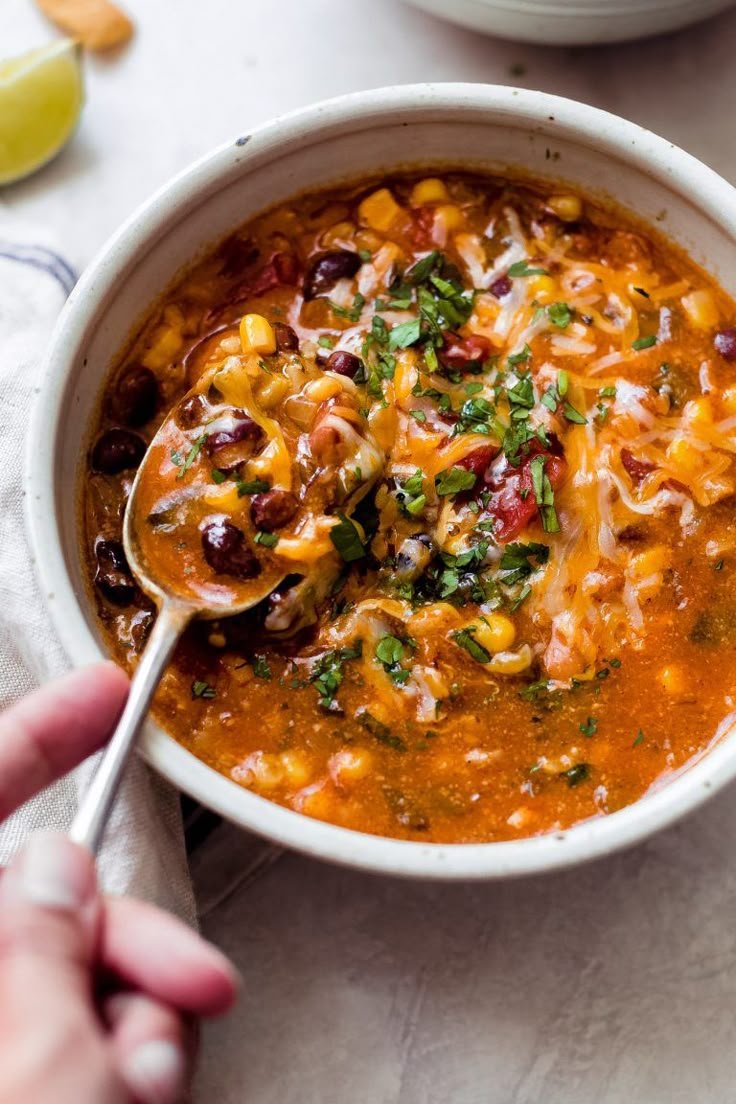 vsc4ls's tweet photo. soup #foodpoll ! ୨ৎ˚⋆ 🍲🧣🍂 https://t.co/b0IvM57hdl